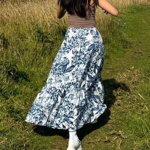 Abercrombie & Fitch Blue and White Floral Skirt